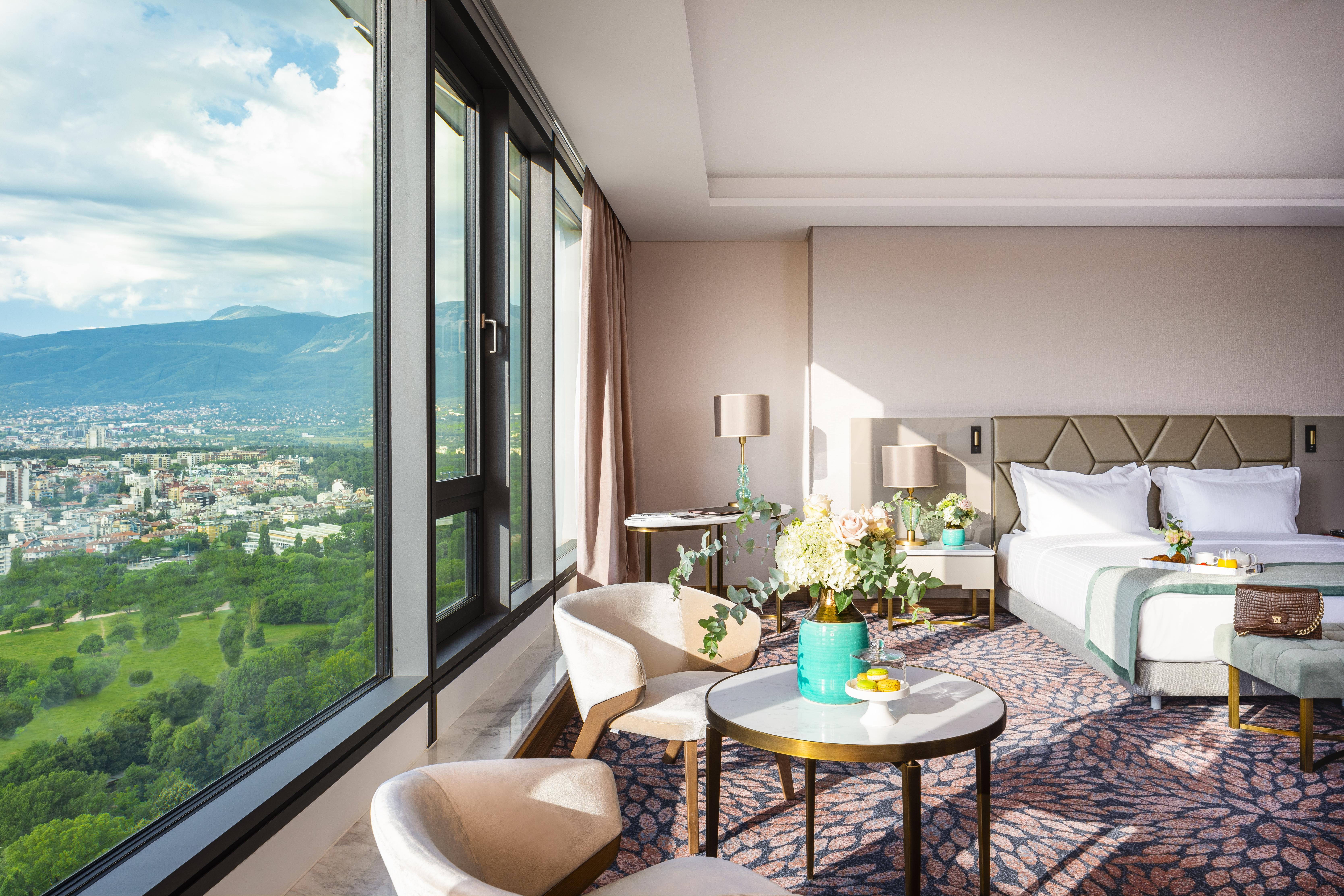 Grand Hotel Millennium Sofia Ngoại thất bức ảnh Deluxe Room